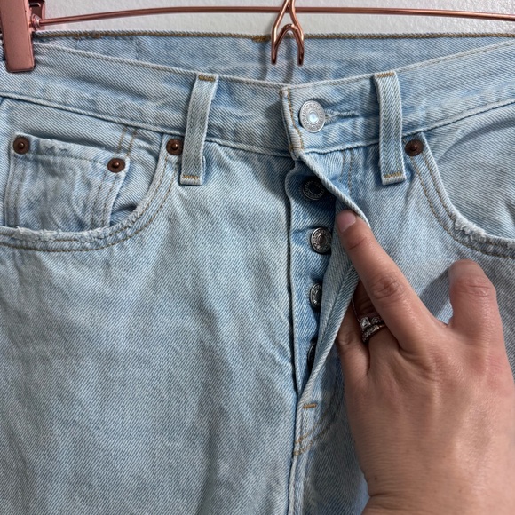 Women’s 501 Light Wash Straight Leg Denim Jeans Size 24 - Picture 7 of 16